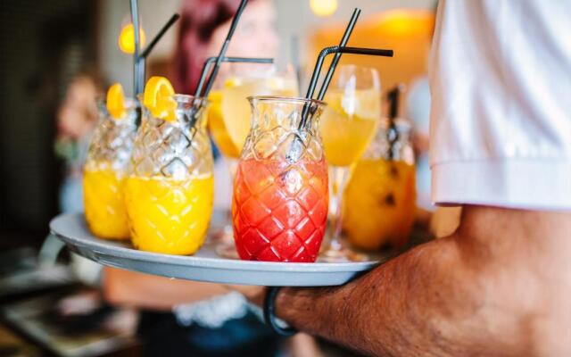 Real Marina Hotel & Spa