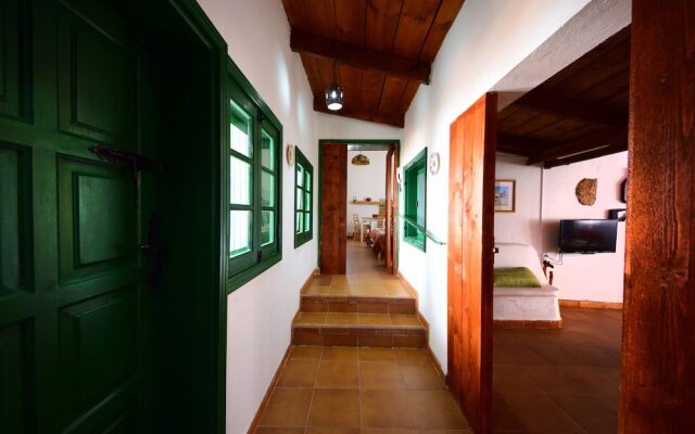 Musa Top Rustic Home