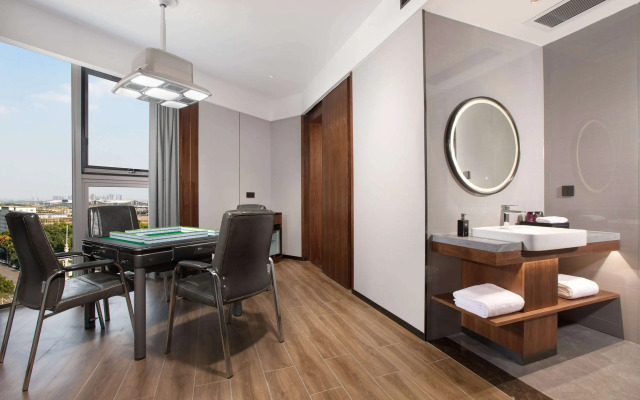 Days Hotel by Wyndham Changsha South