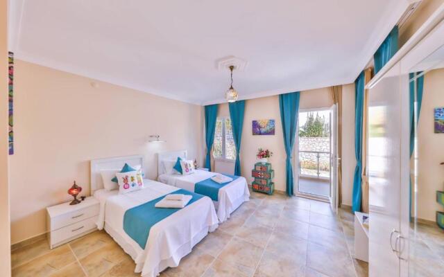 VILLA MYSTIC 5br/6bth Prvt Pool-Garden & Sea Views