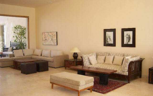 Pasadena Hotel & Resort