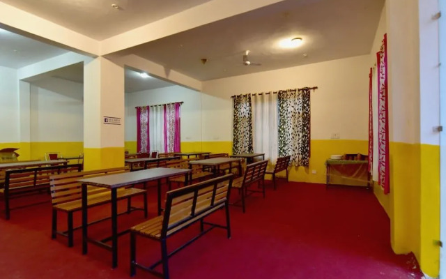Hotel Aarya By OYO Rooms