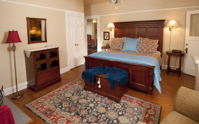 The Cotton Palace Bed and Breakfast
