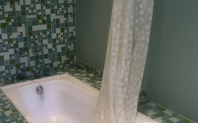 Mountain Manor Guest House & Executive Suites