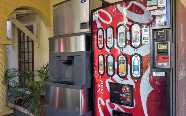 Red Roof Inn Tampa Bay - St Petersburg