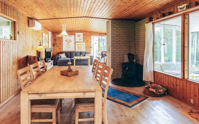 6 Person Holiday Home in Dannemare