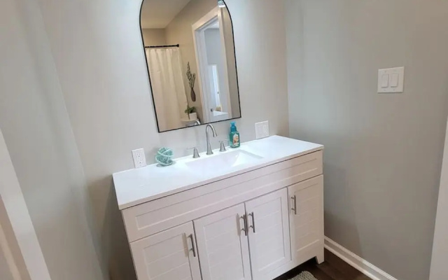 Luxury Downtown Indy Spa Bath Coffee Bars