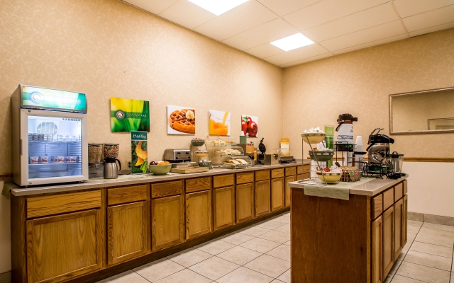 Comfort Inn & Suites Greenville I-70