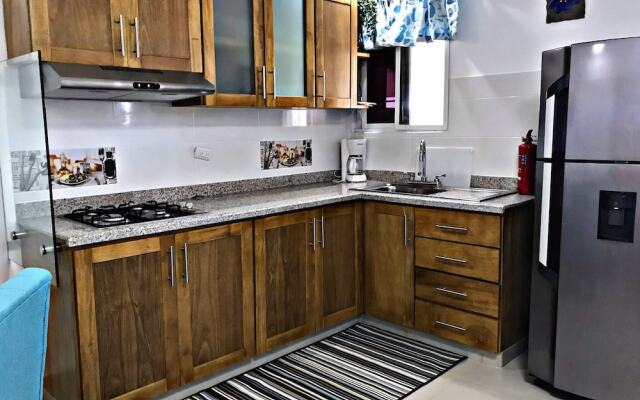 Charming 1b Apto Walk To The Beaches & Main Street