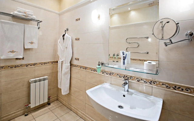 Metropol Hotel