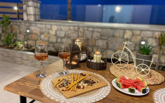 Galazia Thea Apartments