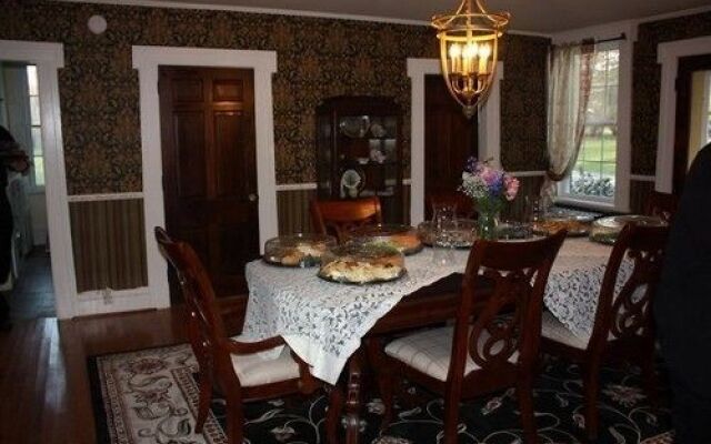 VanWinkle Inn