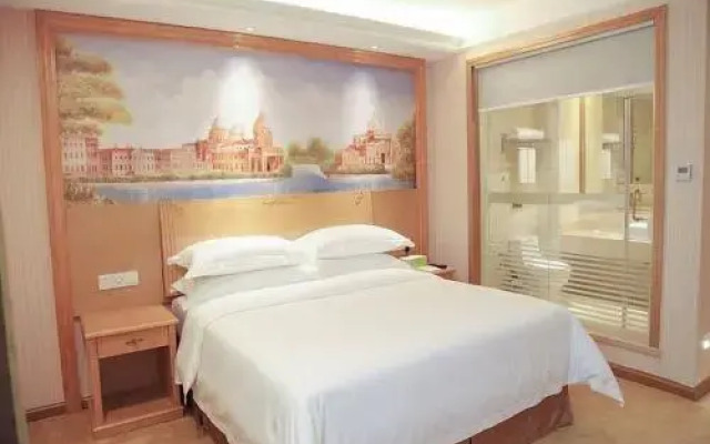 Vienna Hotel Qingyuan Yingde Guangming Road