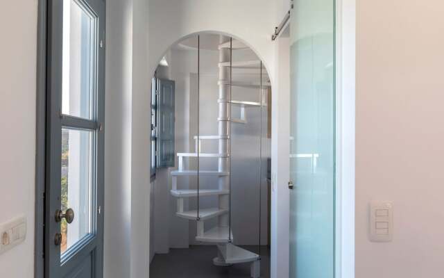 BlackStone Luxury Suites