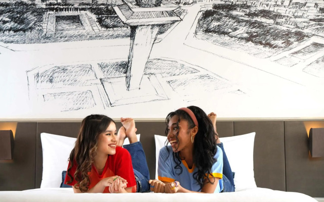 YELLO Hotel Harmoni Jakarta