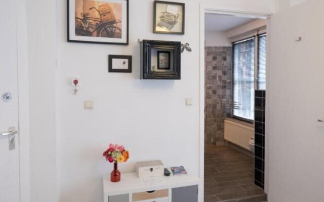 A Bed & Breakfast Flynt