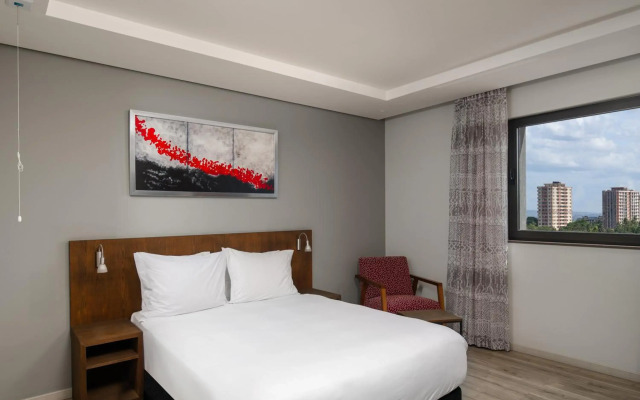 Crowne Plaza Dar es Salaam by IHG