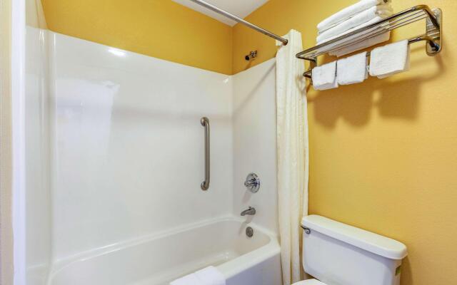 Econo Lodge Northport - Tuscaloosa