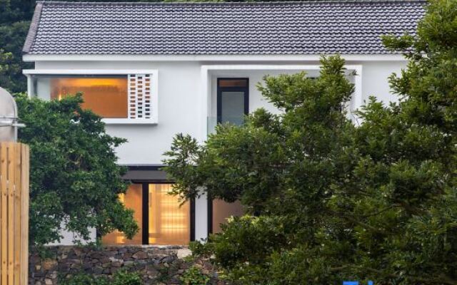 Zhoushan Baisha Island Moling Youshe Island Resort