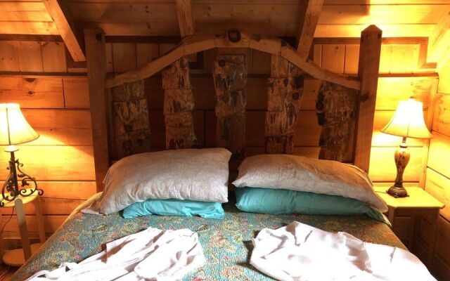 Gatlinburg Mountain Magic Hot Tub Cabins