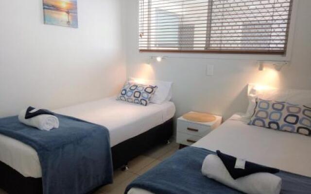 Cranbourne Court Unit 7