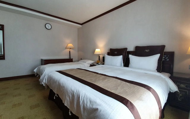 Rich Garden Hotel
