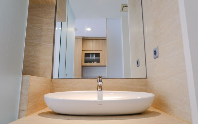 Best Deal Studio Room At Art Deco Apartment