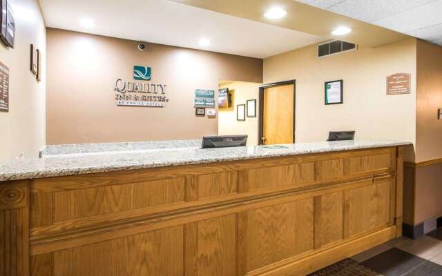 Quality Inn Mauston I-90