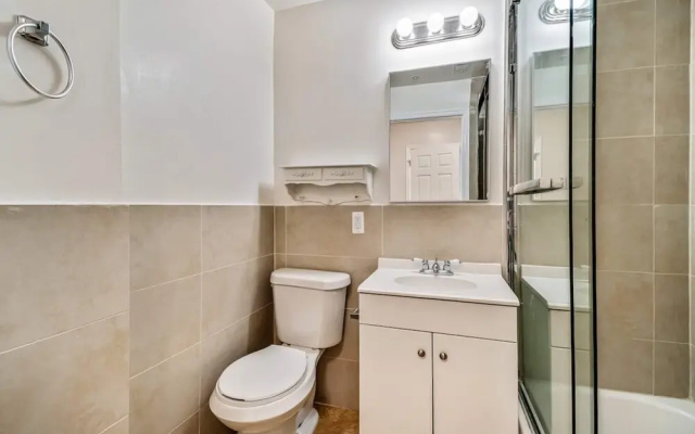 Amazing 2BD Steps From the Convention Center