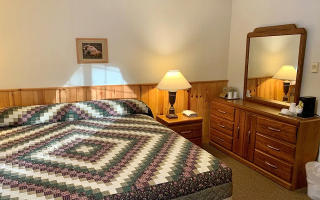 Swiss Alaska Inn