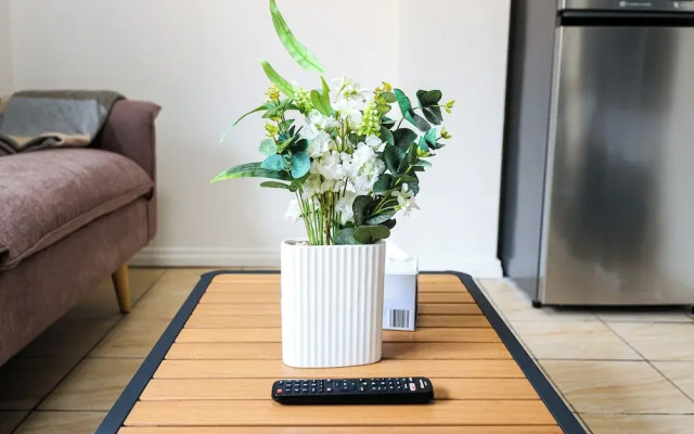 StayAU Cozy 1BR Living Space Chadstone