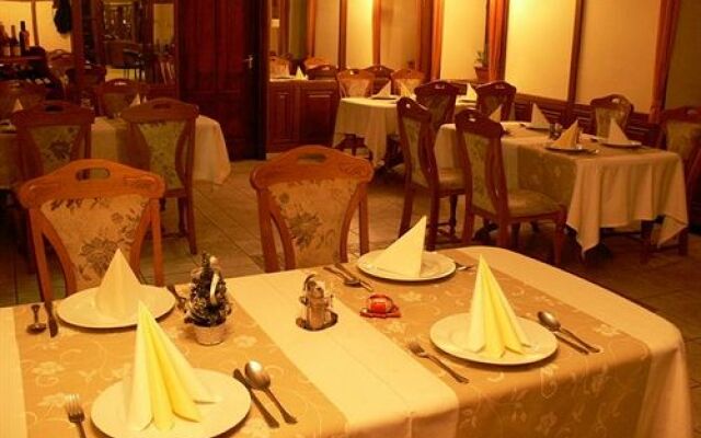 Swiss Lodge
