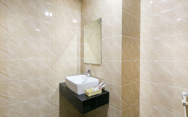 OYO 334 Milan Hotel