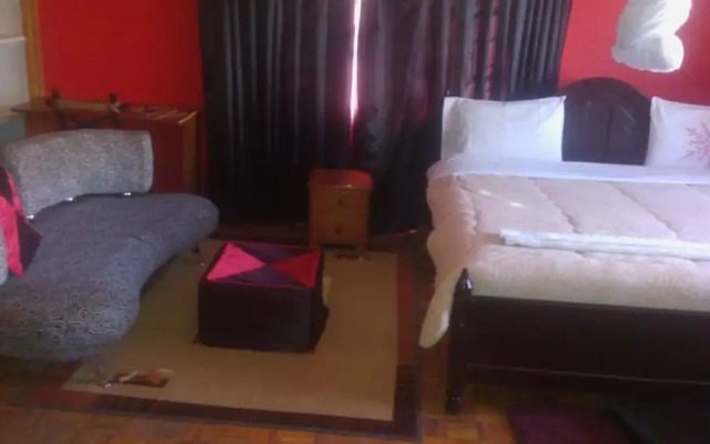 Rose Wood Lounge