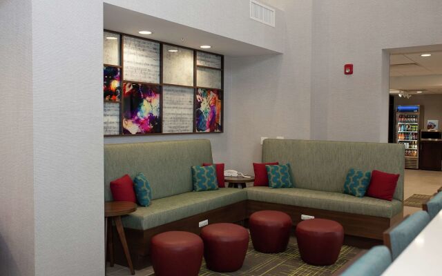 Hampton Inn & Suites Dundee