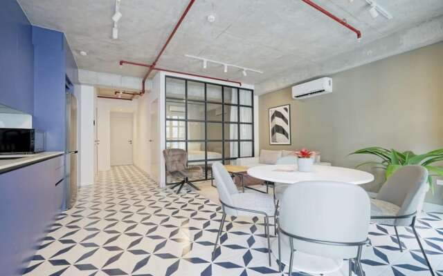 Spacious 2BR in Plaza Herrera
