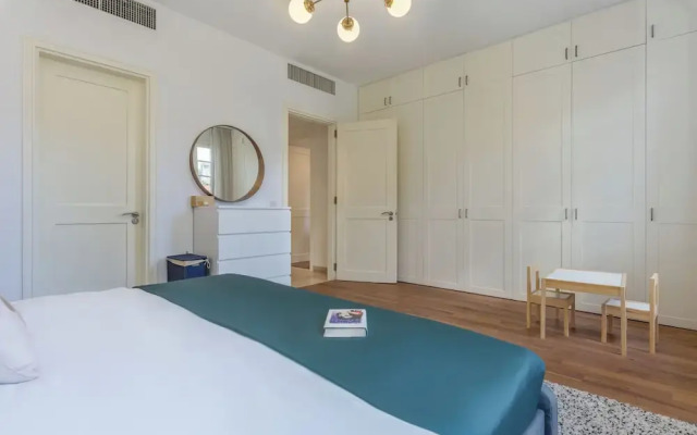Mundo - 2 BR Apartment at Saifi Village