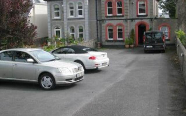 Dun Aoibhinn House B&B