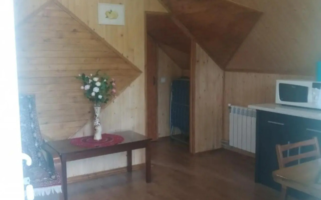 Green House 2 уч ФАЛЬЧІ ВУЛ ПЕРШОГО ТРАВНЯ БУД 5