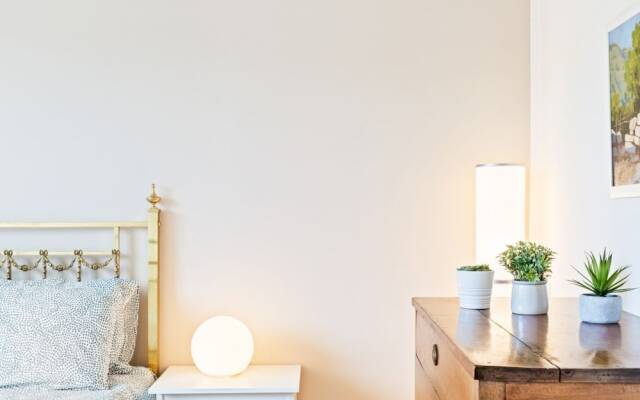 Chiavari Colorful Flat with Garage