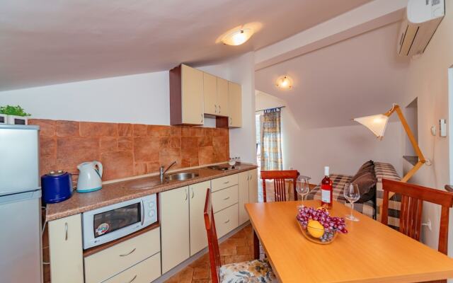 Apartment Bigovo Veljic-jaz