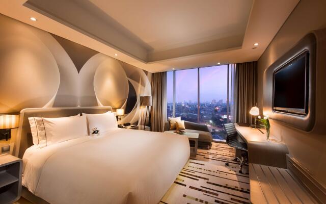 DoubleTree by Hilton Jakarta - Diponegoro