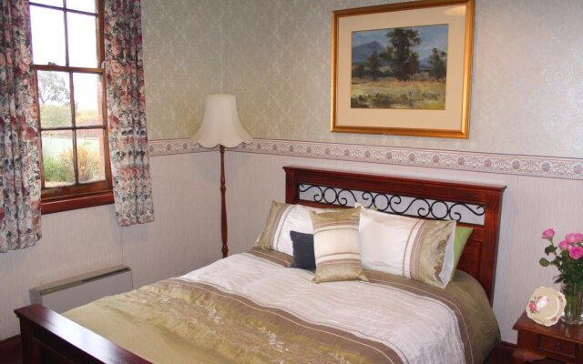 Woodend Old School House