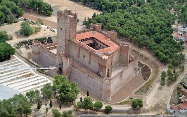 Reina Isabel