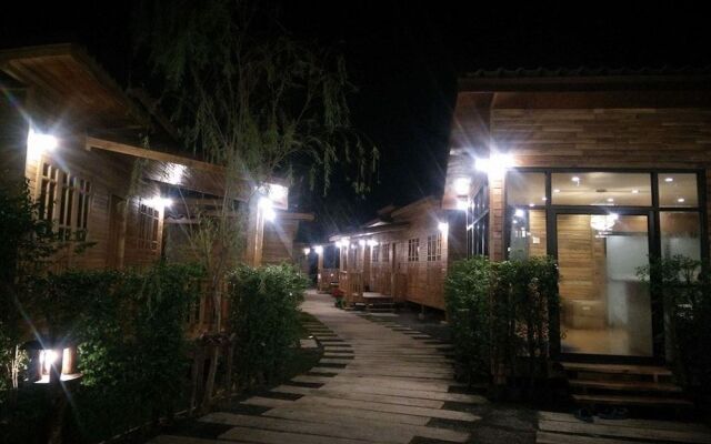 Zipunto Resort