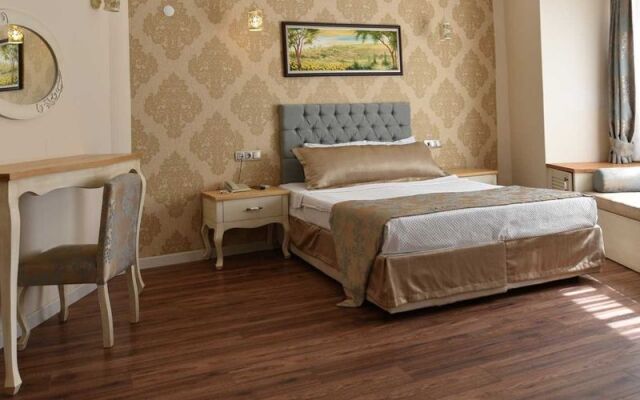 St. Nicholas Park Hotel