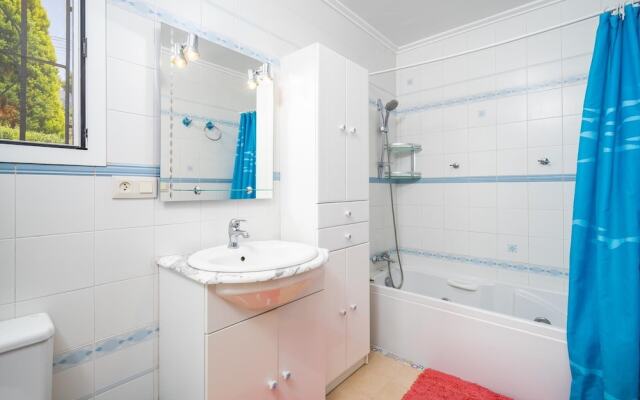 Comfortable 4-bed Villa With Panoramic Views