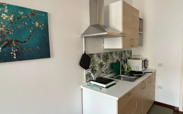 Piazza Sannazzaro 200 - Monet