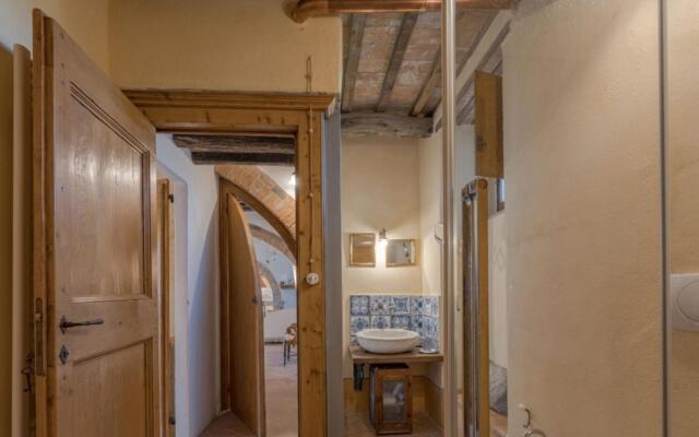 Beautiful Luxury Independent Villa With 13 Sleeps -prugnolo