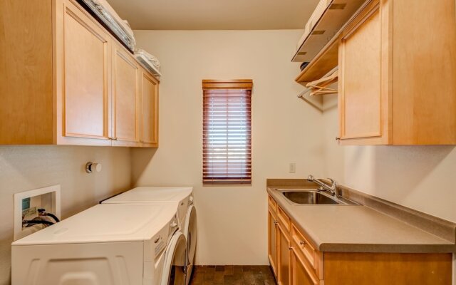 The Sunrise Retreat by Vtrips